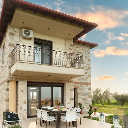 With Panoramic Sea View *